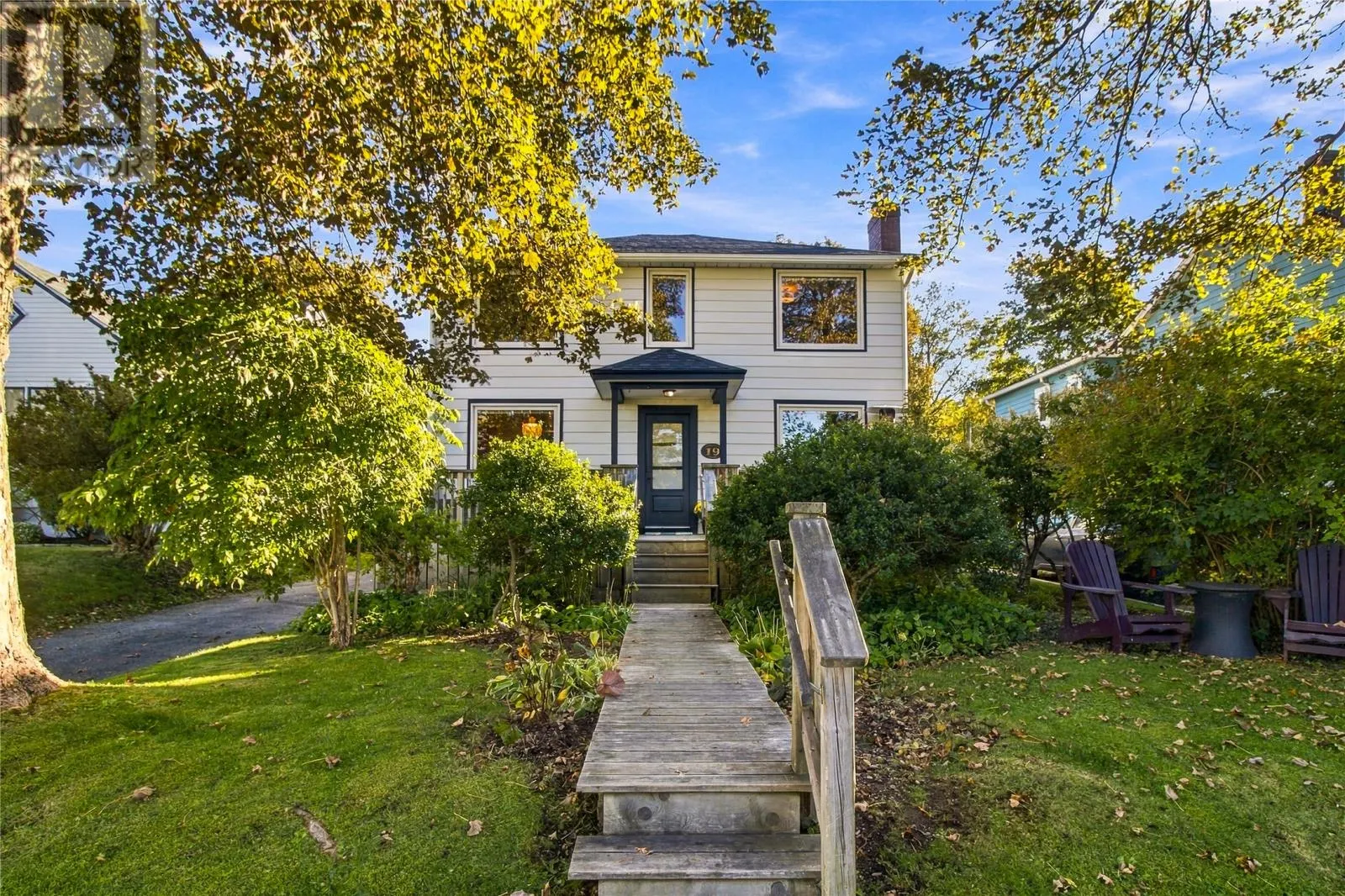 19 Long Pond Road