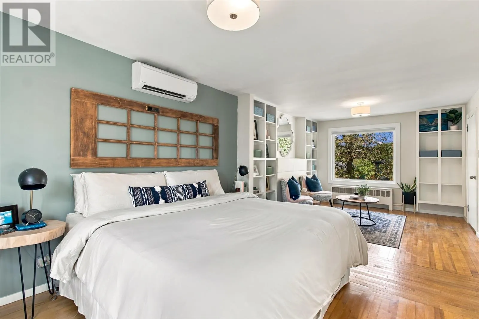 19 Long Pond Road