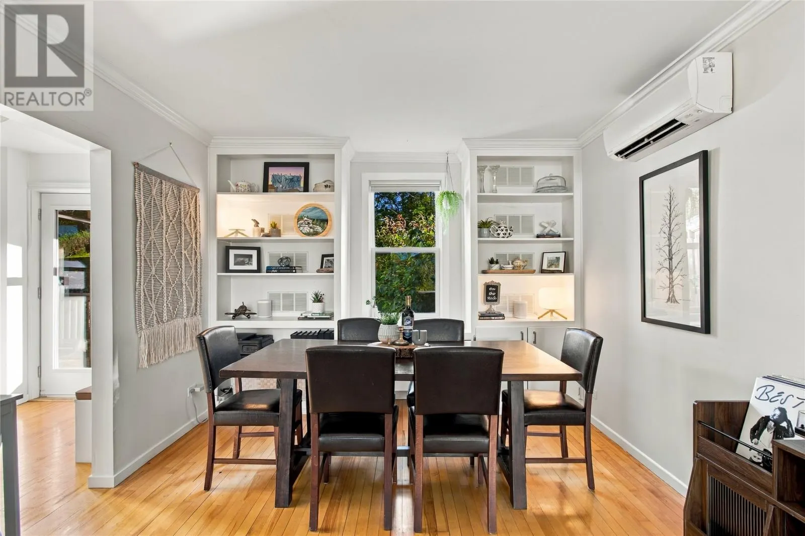 19 Long Pond Road