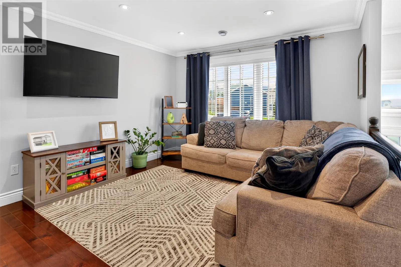 16 Starlight Drive
