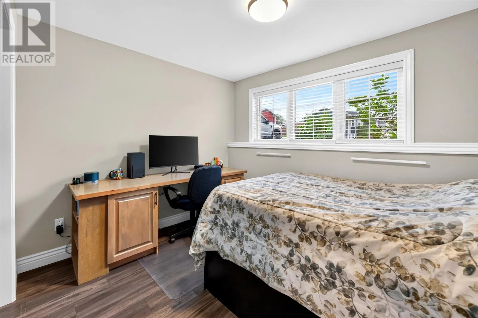 16 Starlight Drive