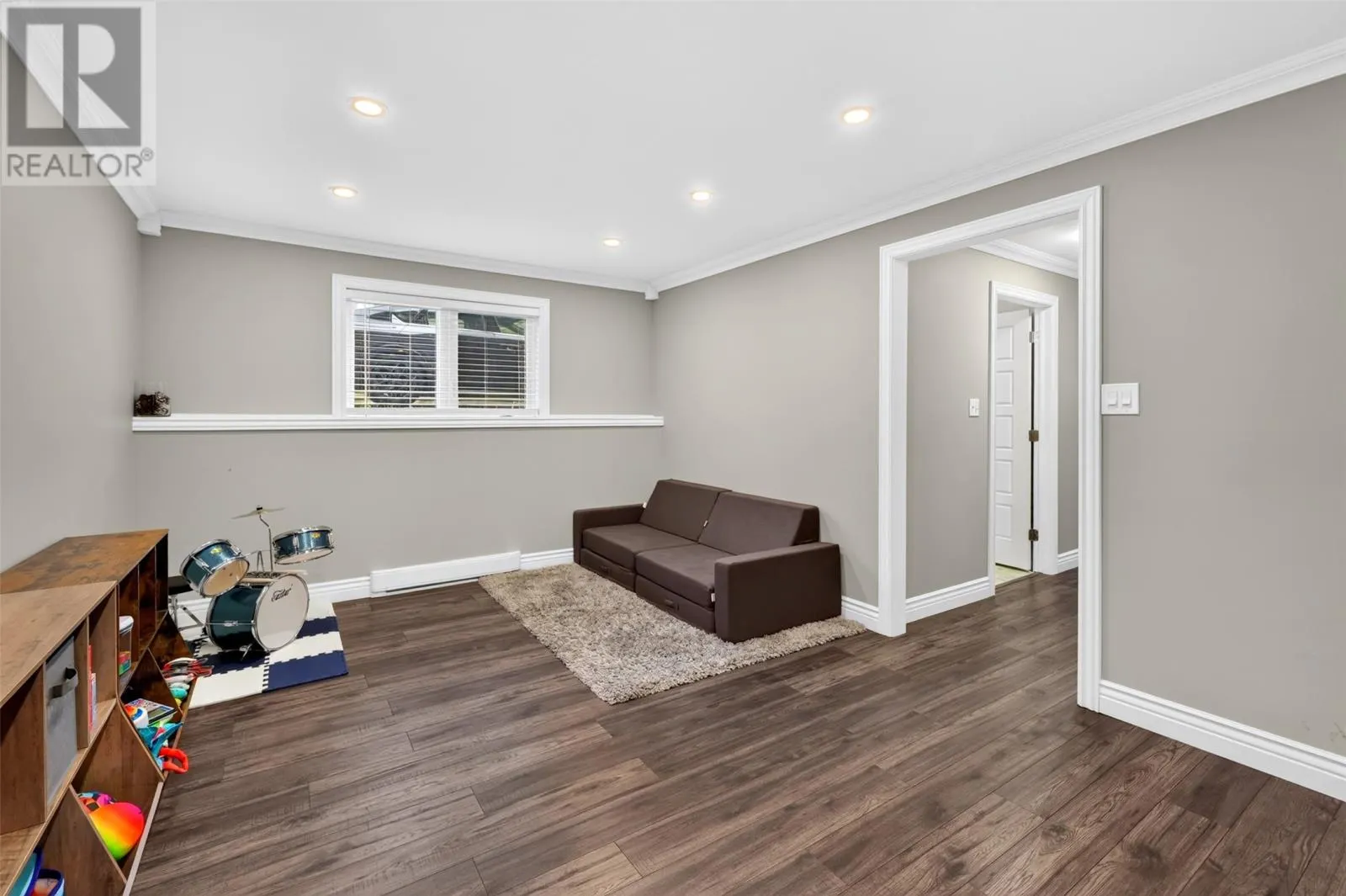16 Starlight Drive