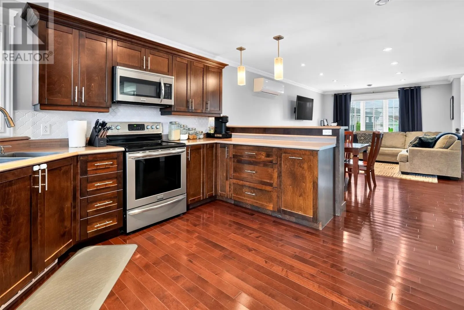 16 Starlight Drive