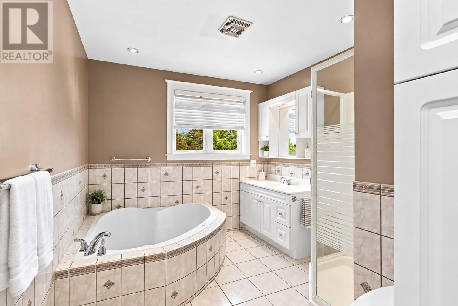 13 Penmore Drive