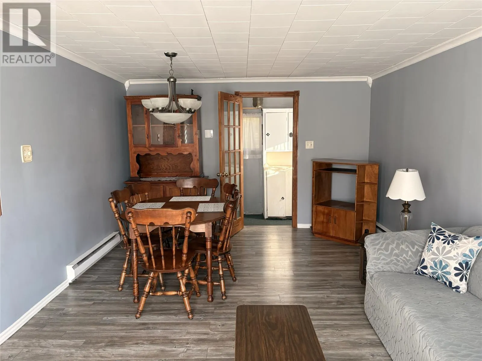 1136 Main Road