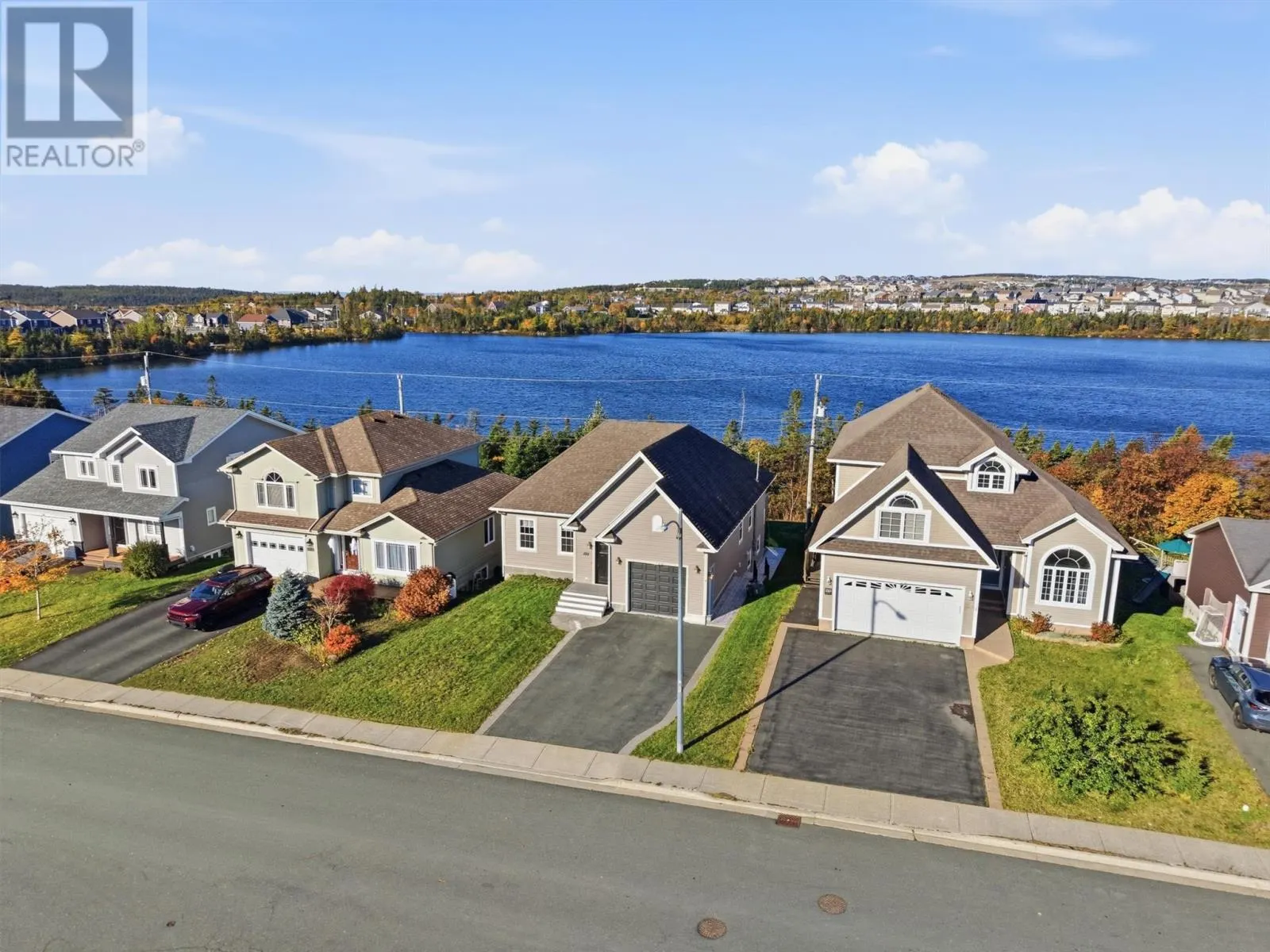 322 Lanark Drive