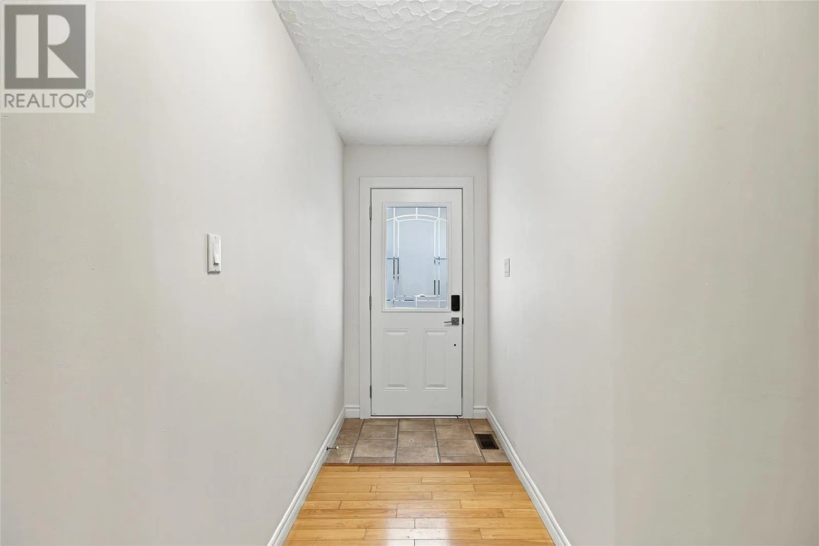 14 Horwood Street