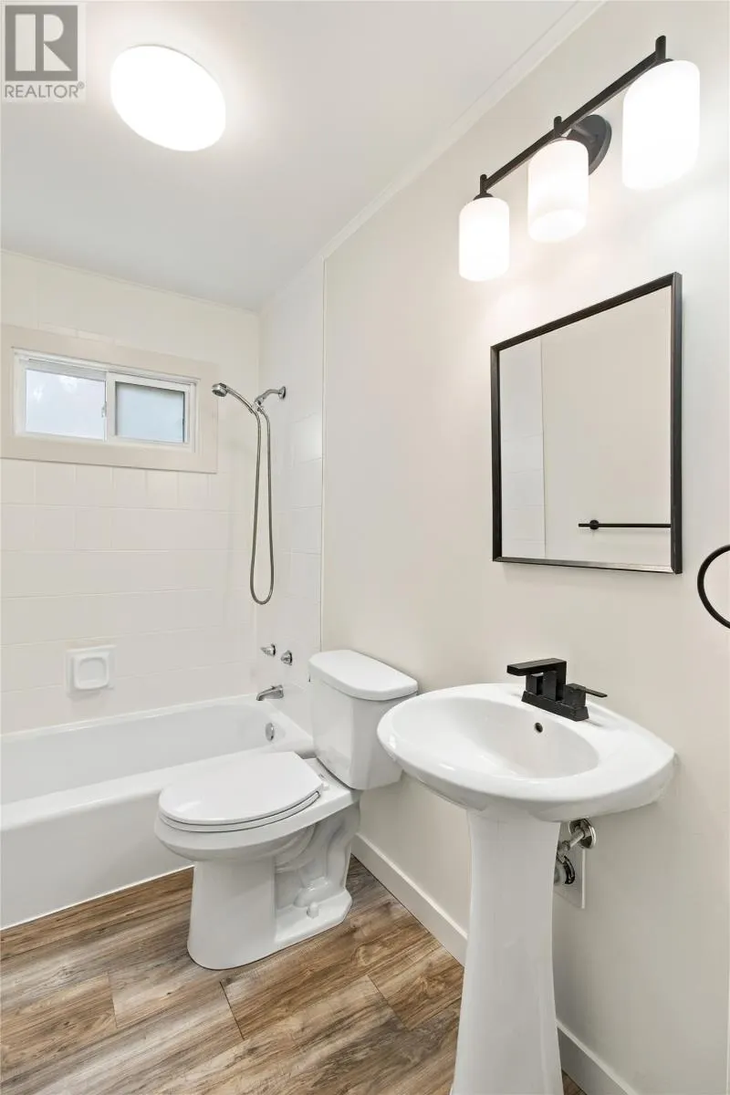 14 Horwood Street