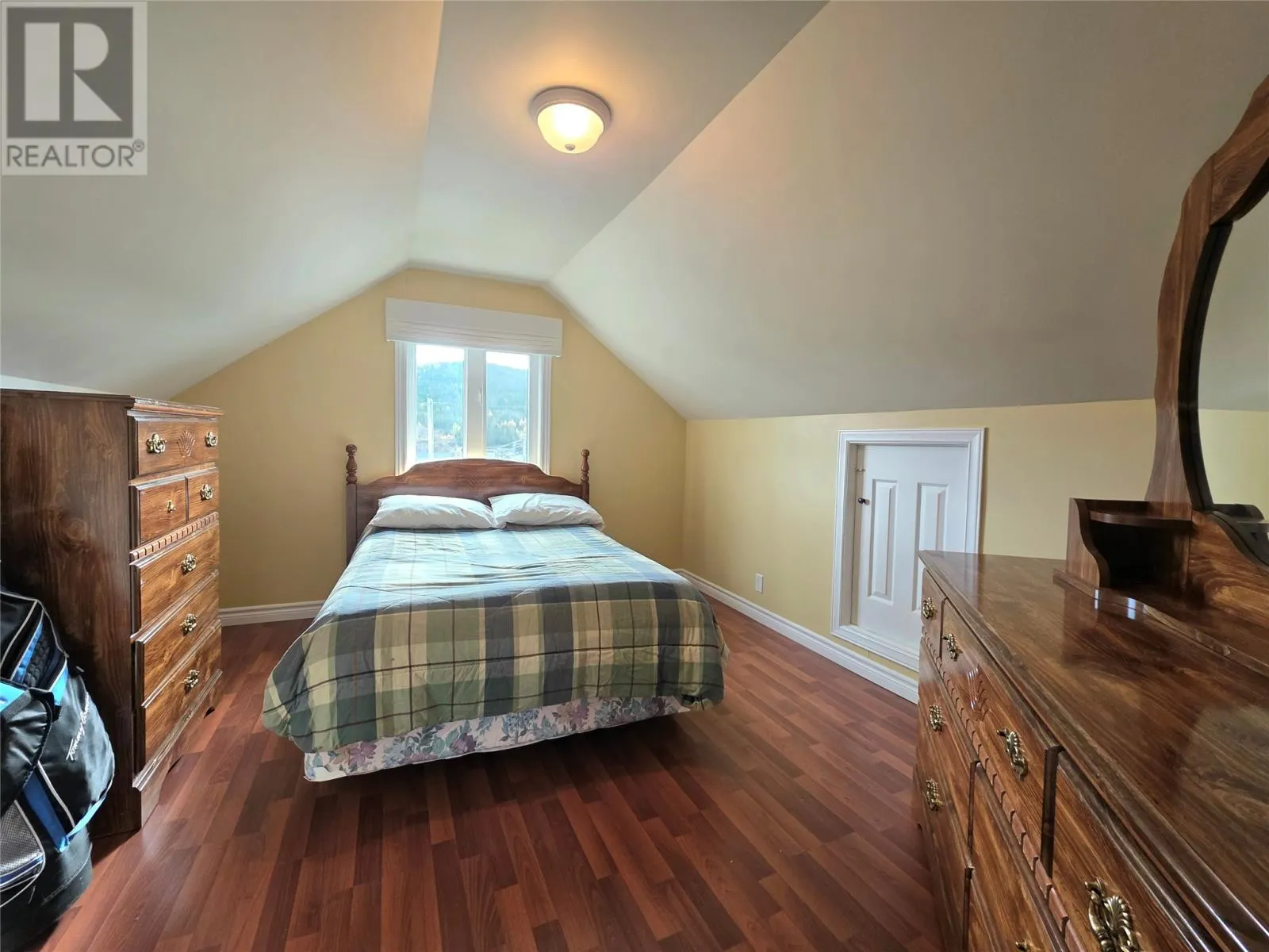 16 Forestside Street