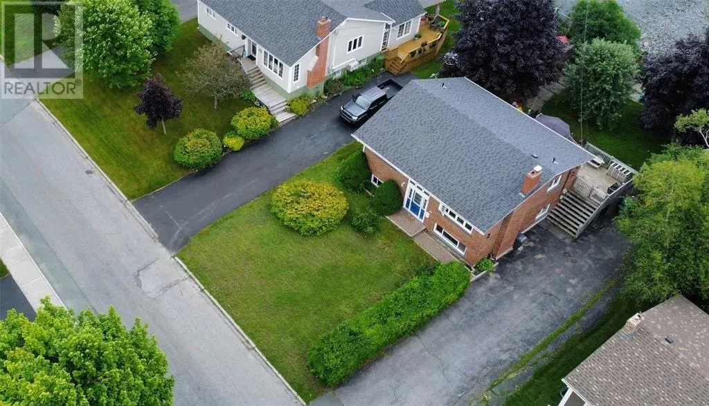 47 Grandy Avenue