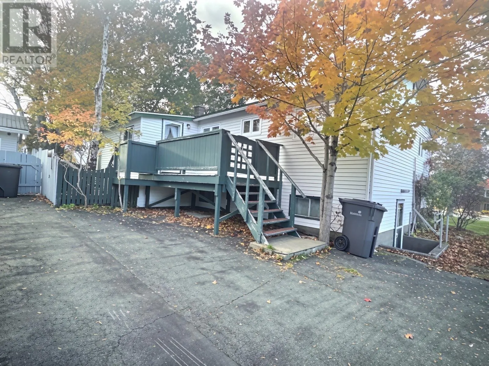1 Bartlett Place