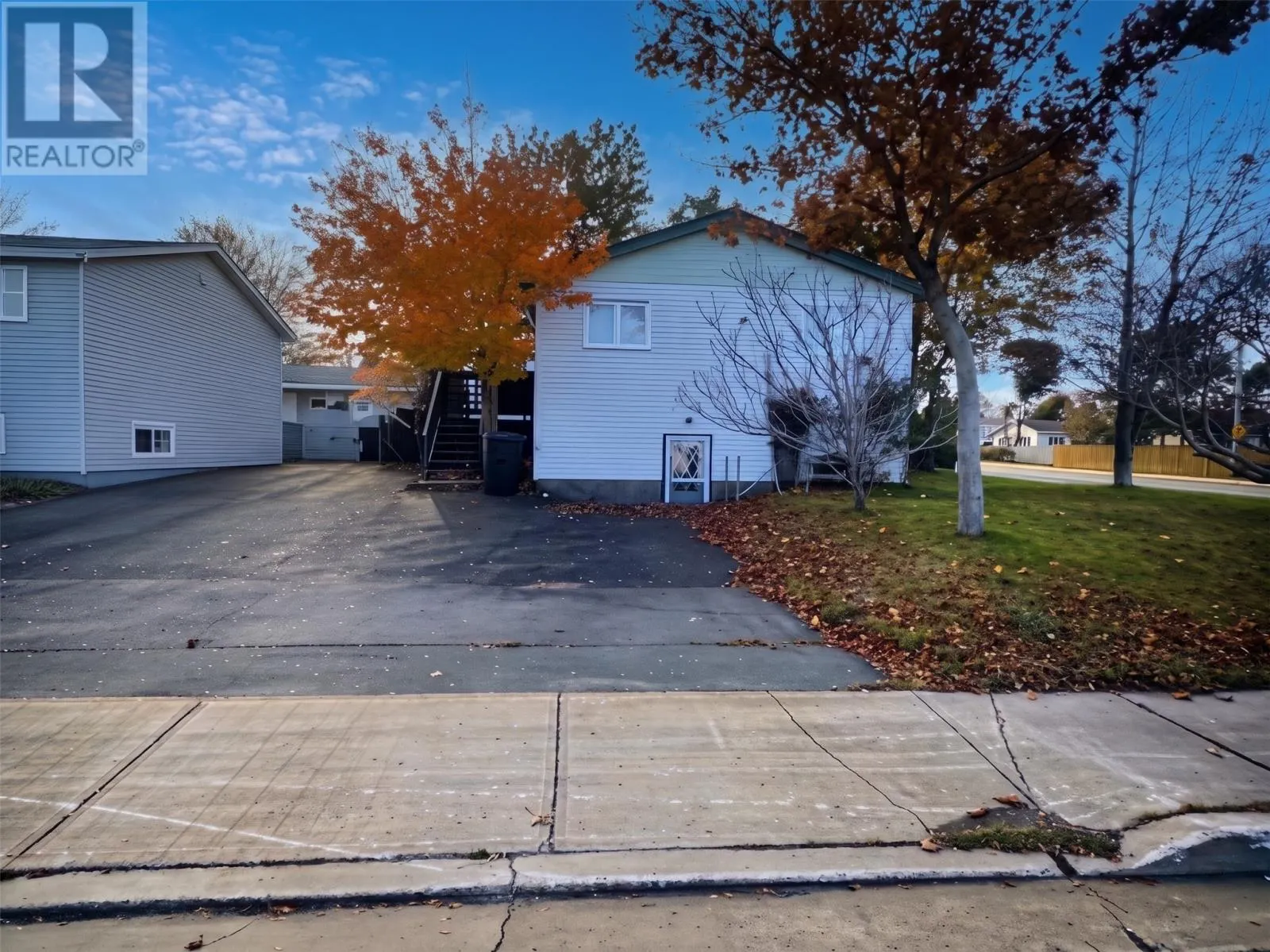 1 Bartlett Place