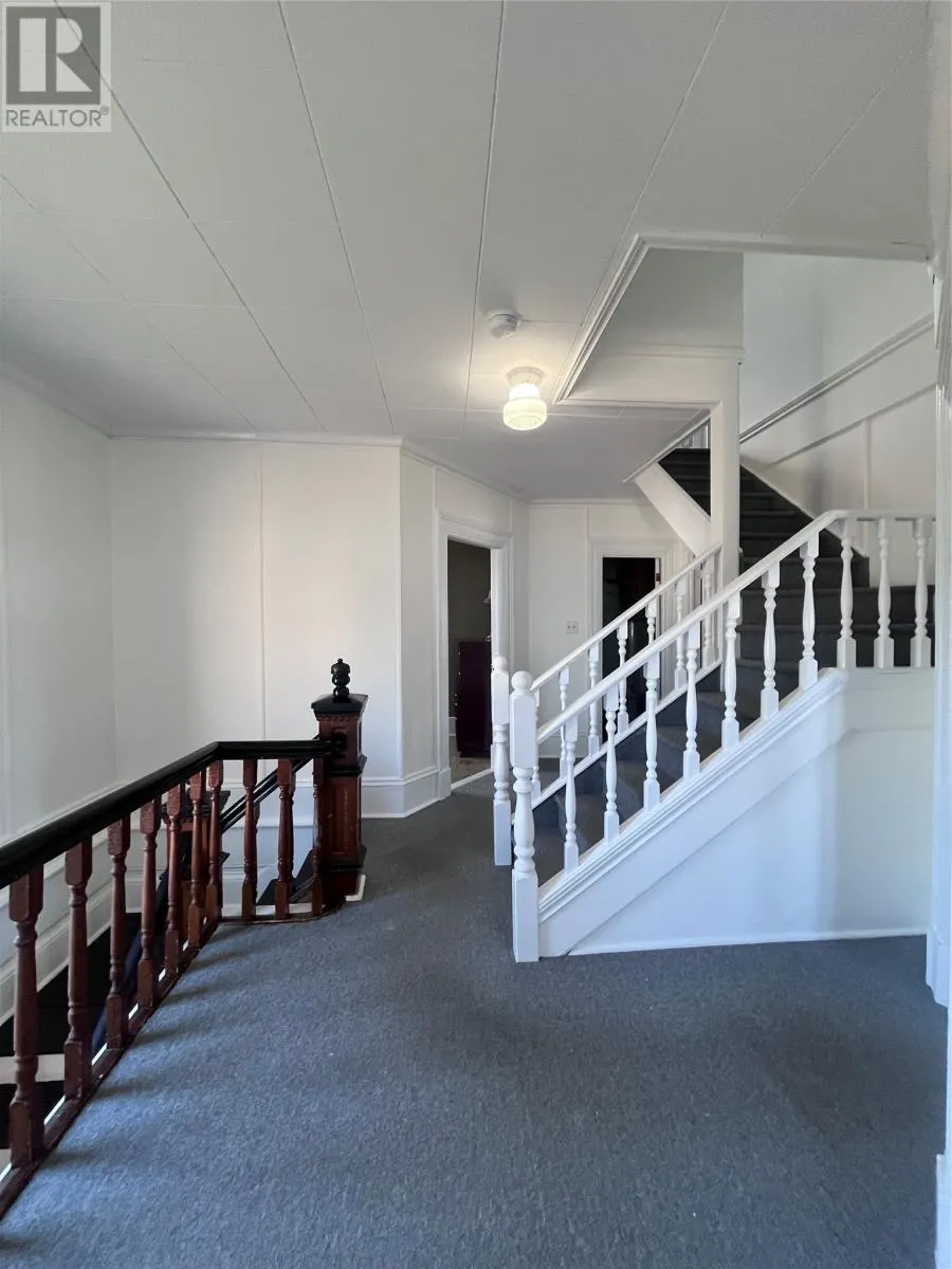 5 Seaview Street