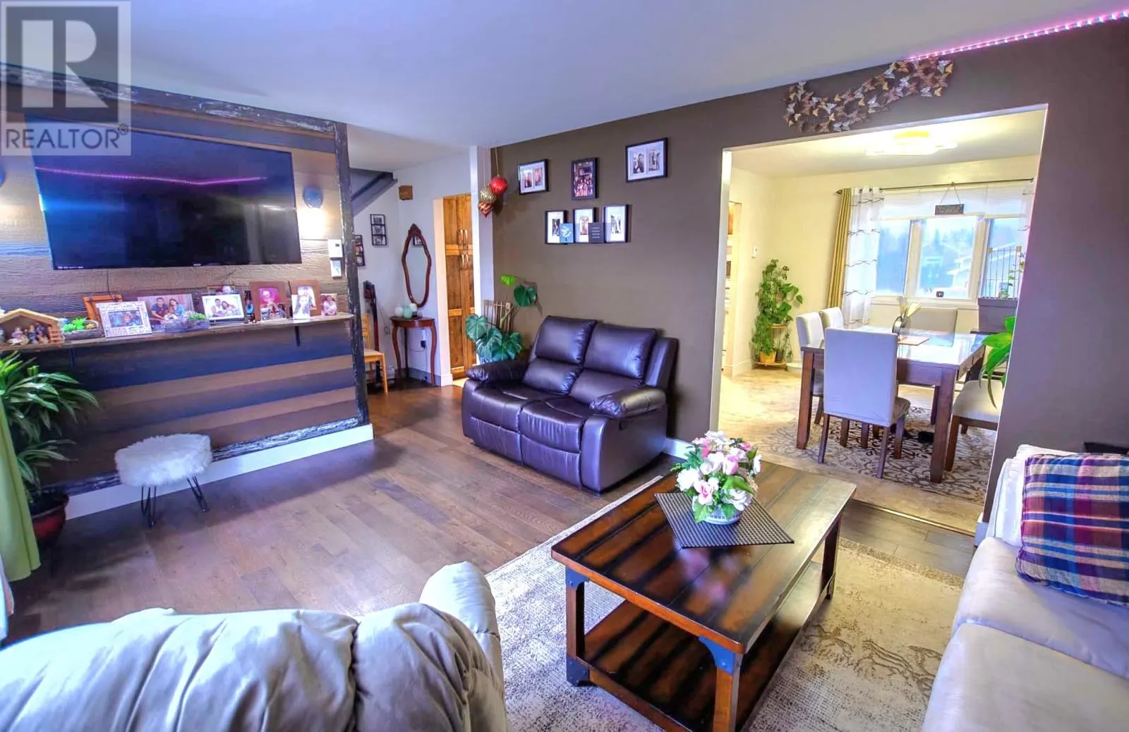 826 Tamarack Drive