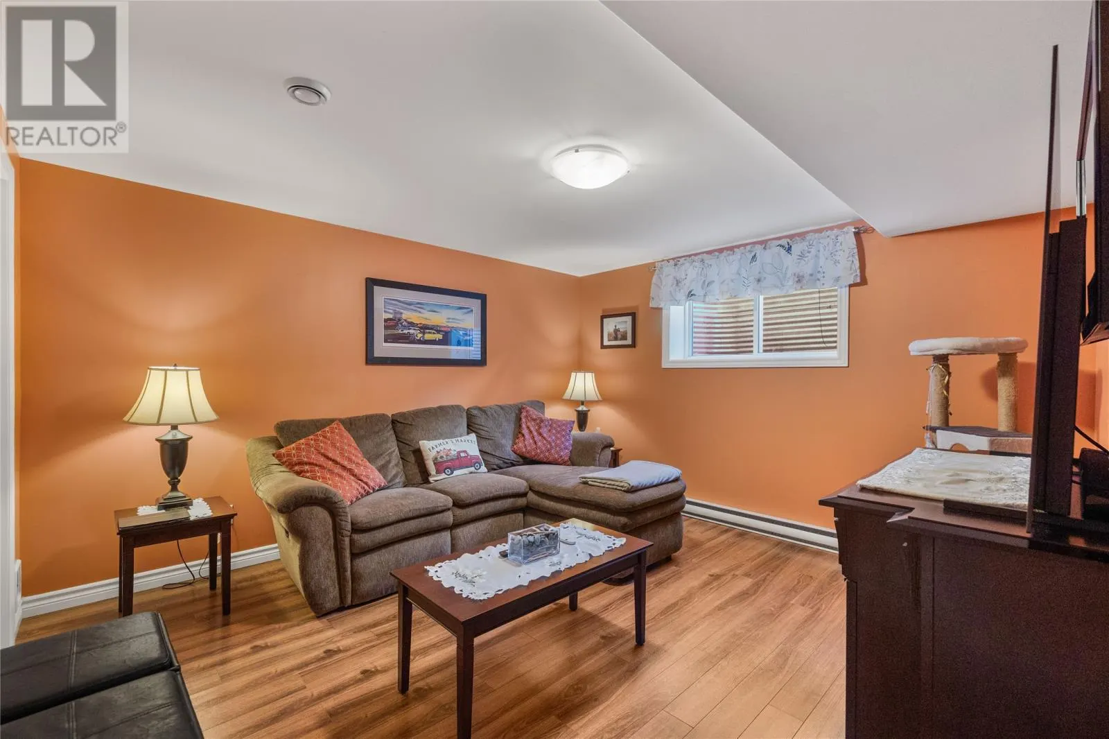 11 Spruce Grove Avenue