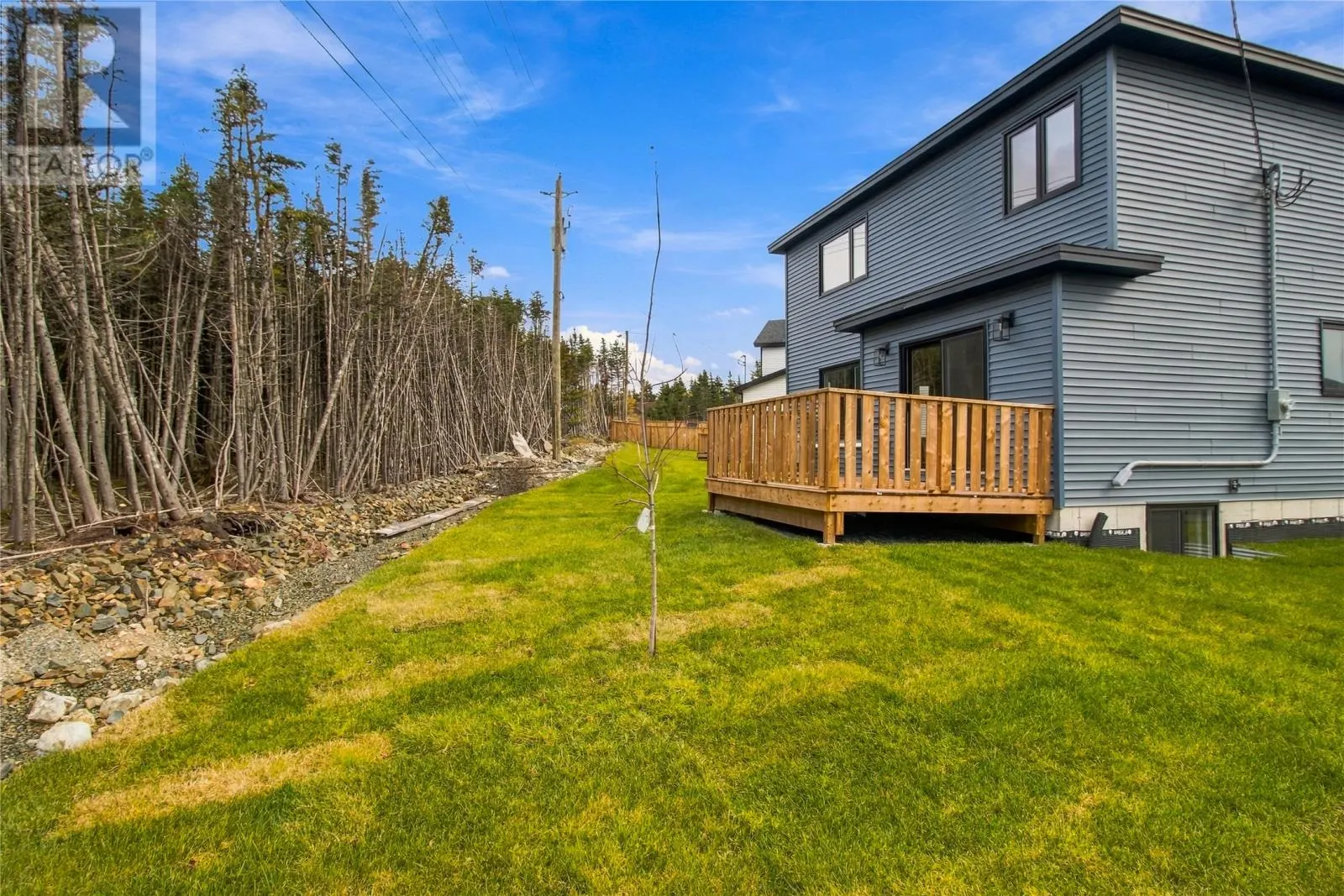 8 St. Lawrence Place