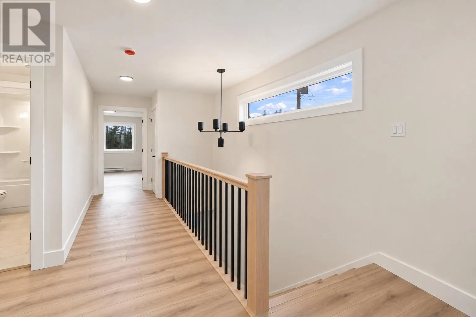 8 St. Lawrence Place