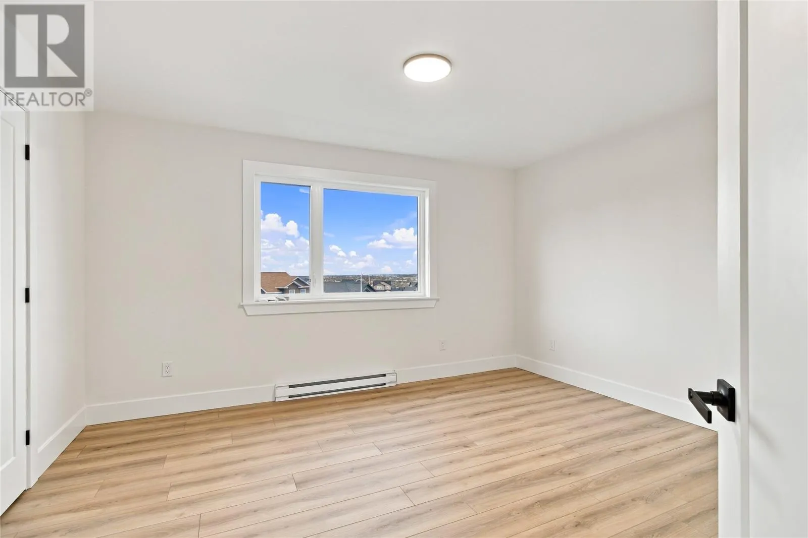 8 St. Lawrence Place