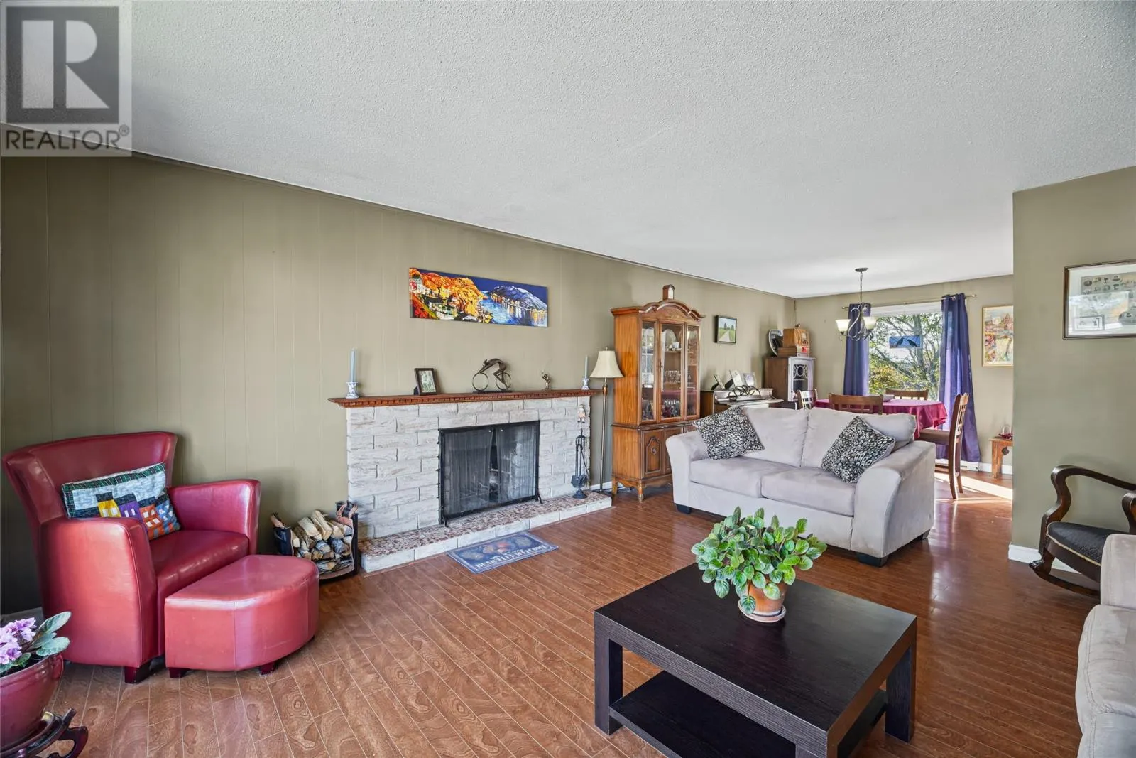 84 Cowan Avenue
