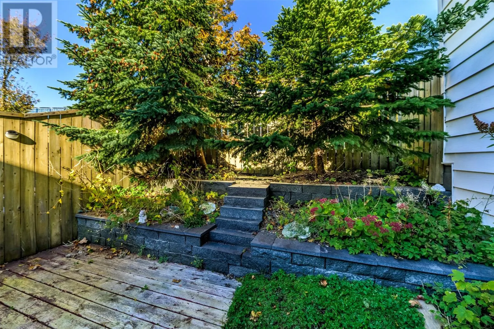 17 Signal Hill Road
