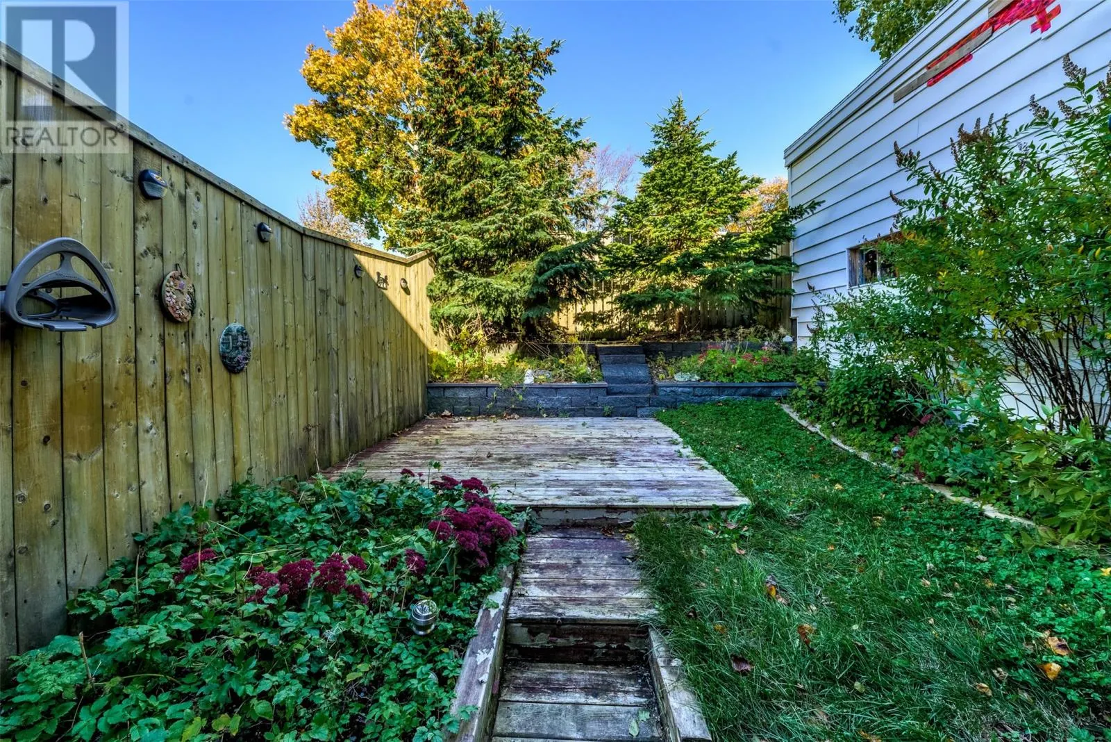 17 Signal Hill Road