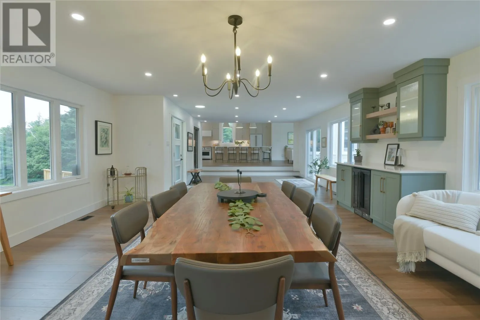 53 Lawrence Pond Road E