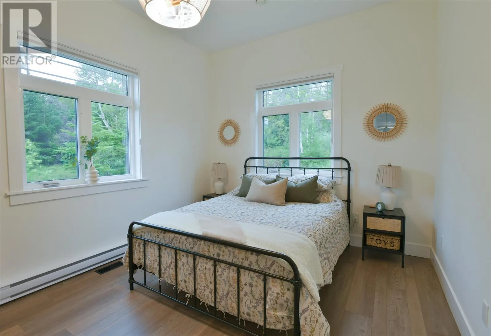 53 Lawrence Pond Road E