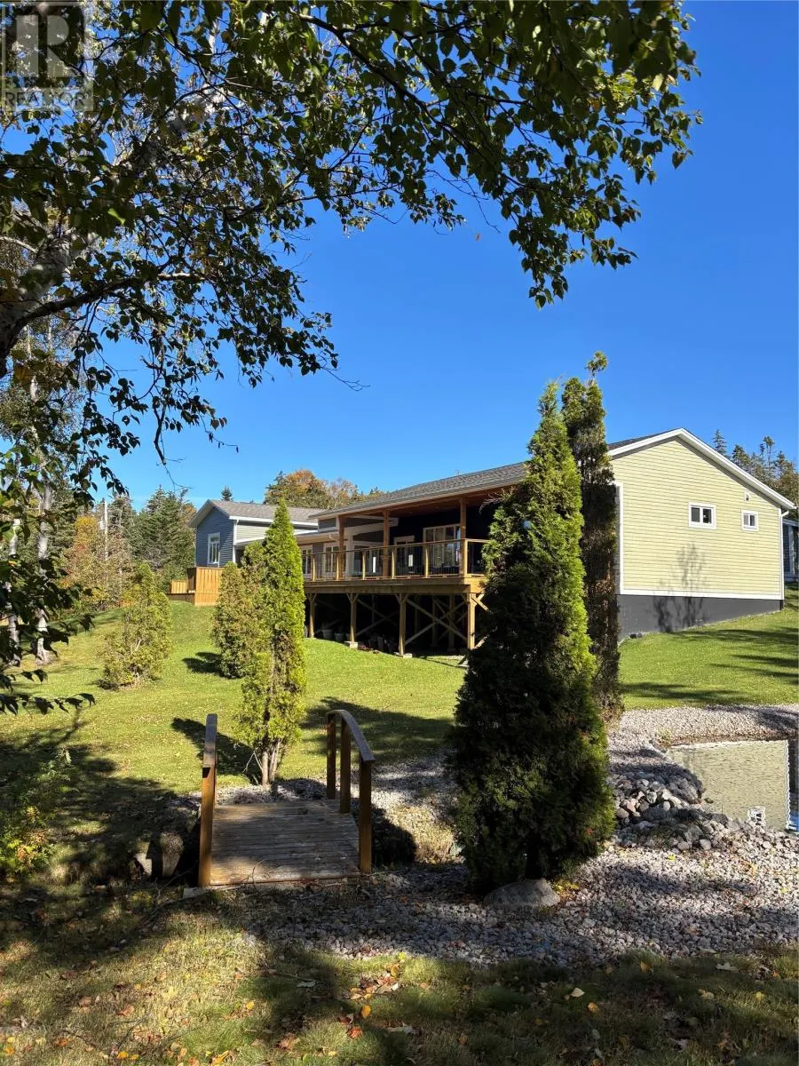53 Lawrence Pond Road E