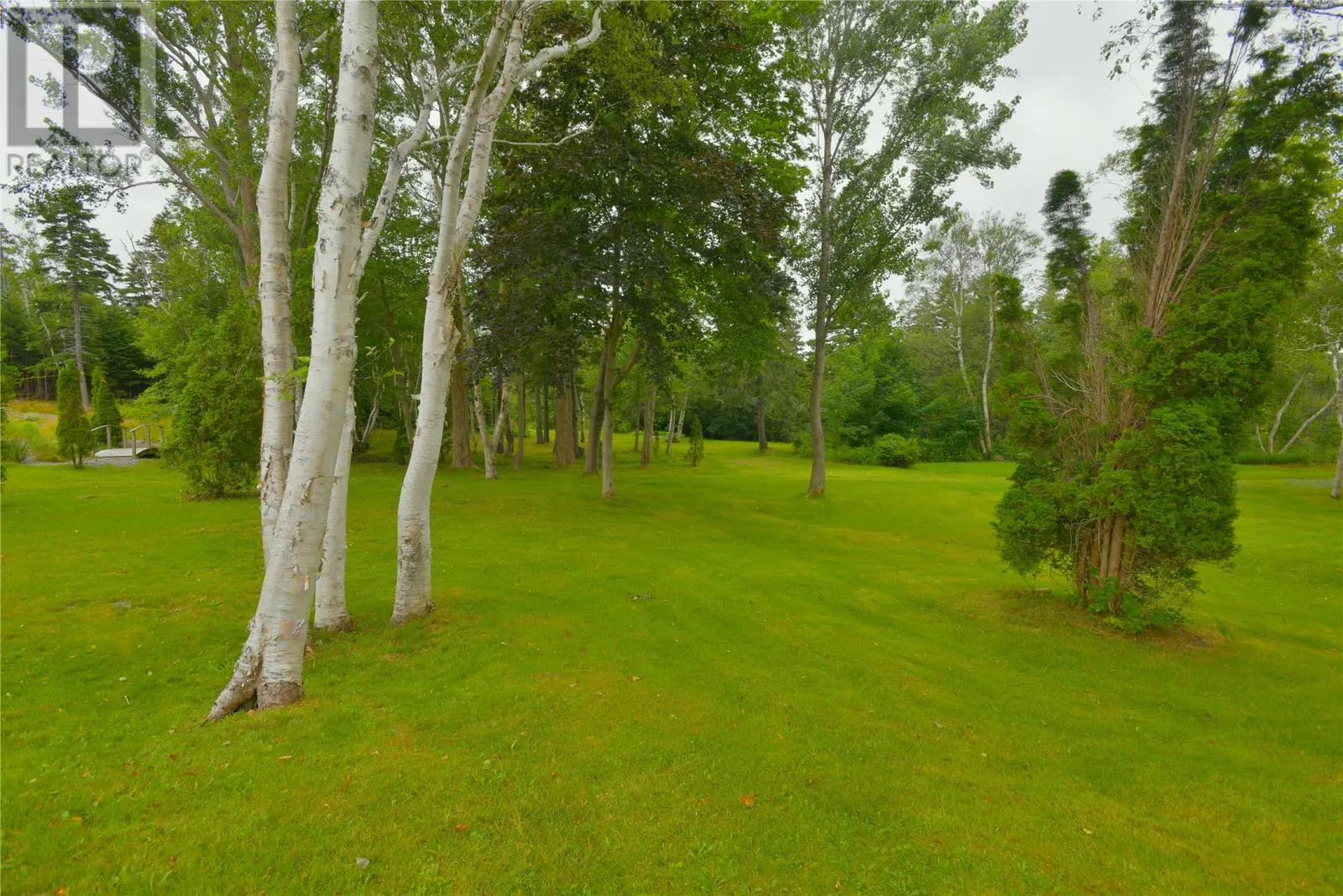 53 Lawrence Pond Road E