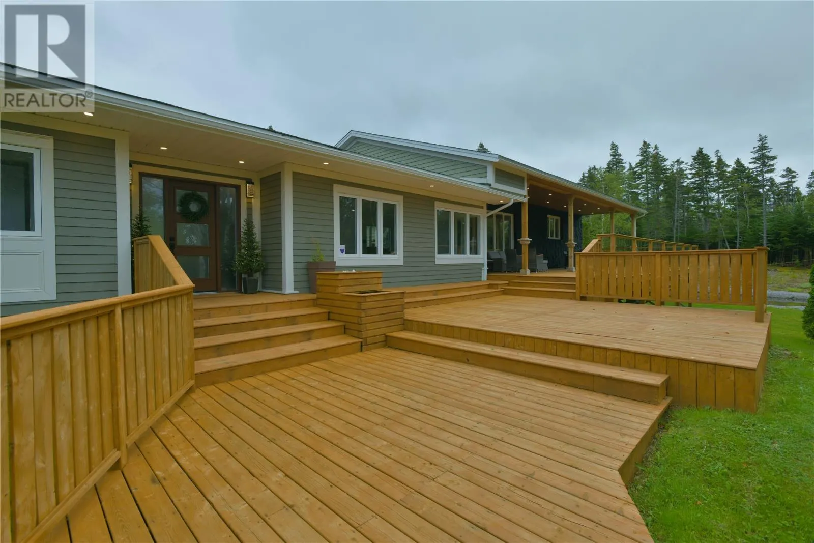 53 Lawrence Pond Road E