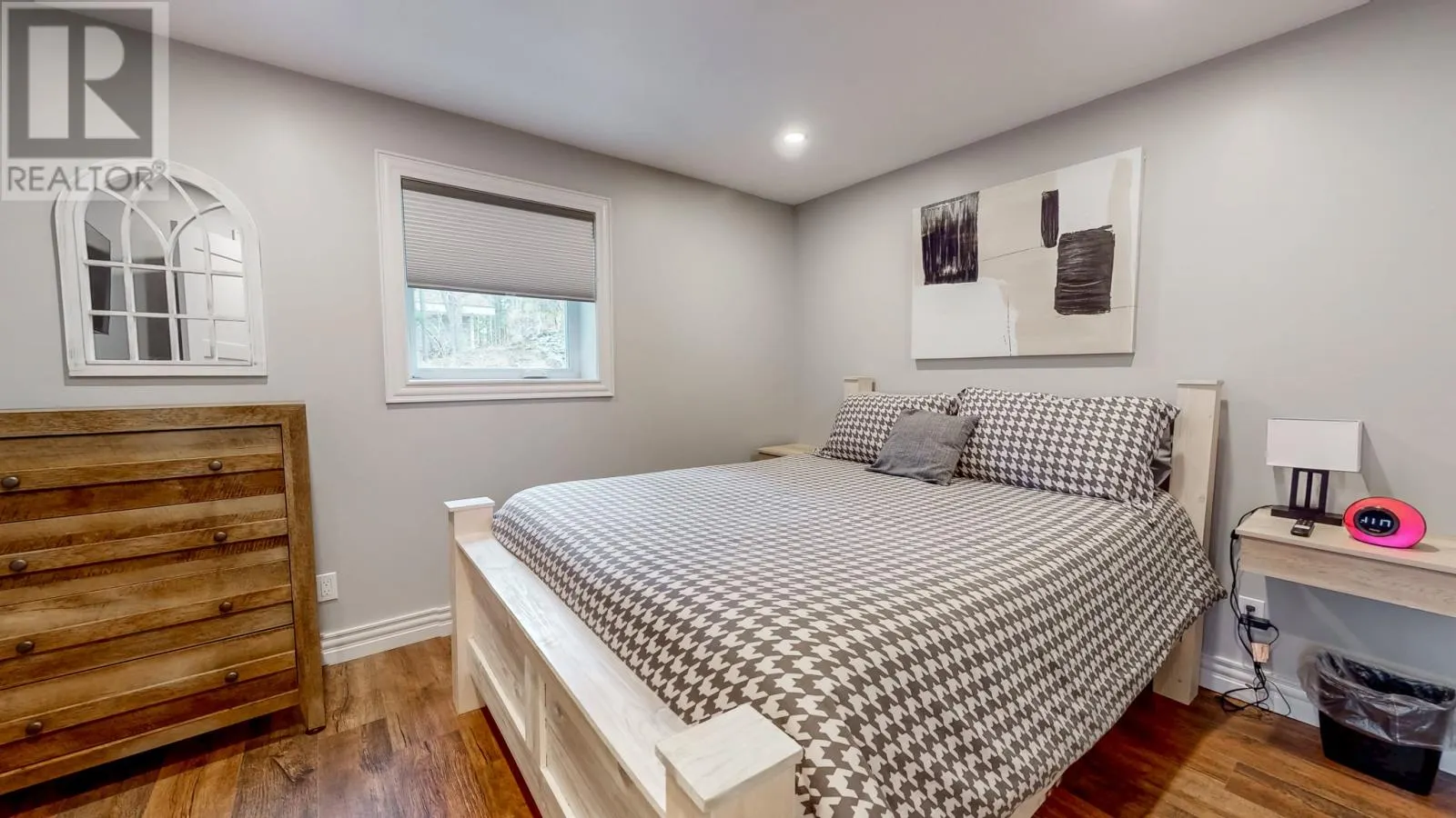 35 Southern Shore Drive