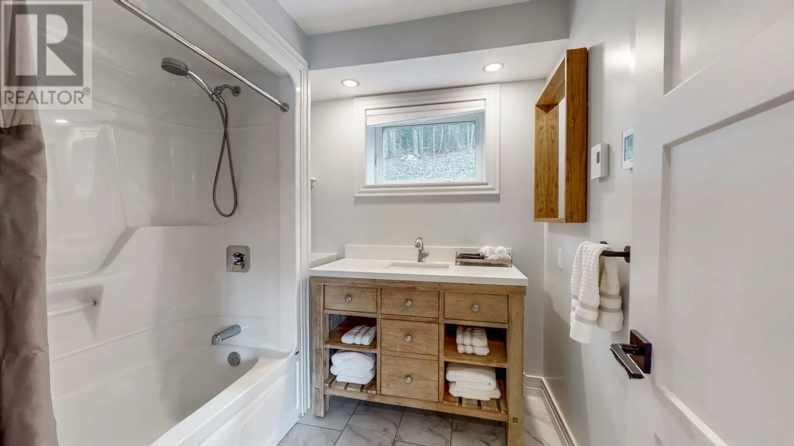 35 Southern Shore Drive