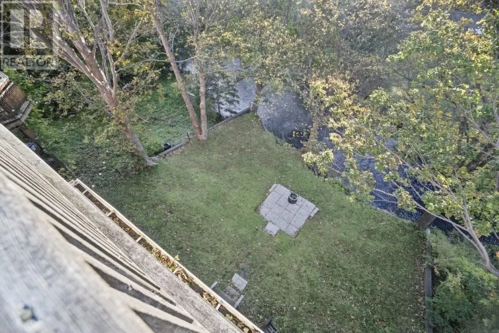 77 Waterford Bridge Road