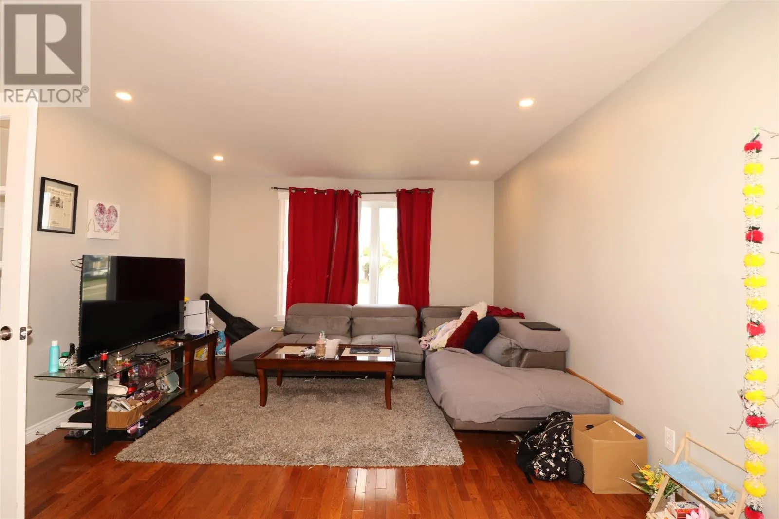 3 Frontenac Avenue