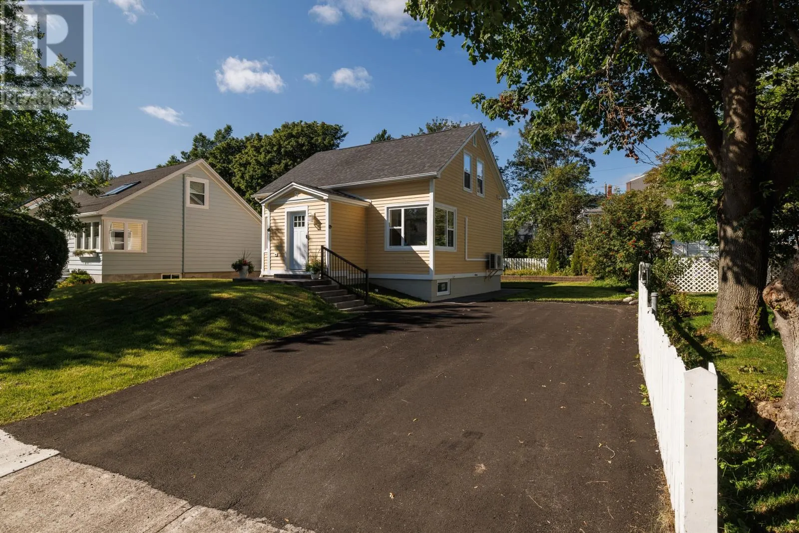 2 Milbanke Street