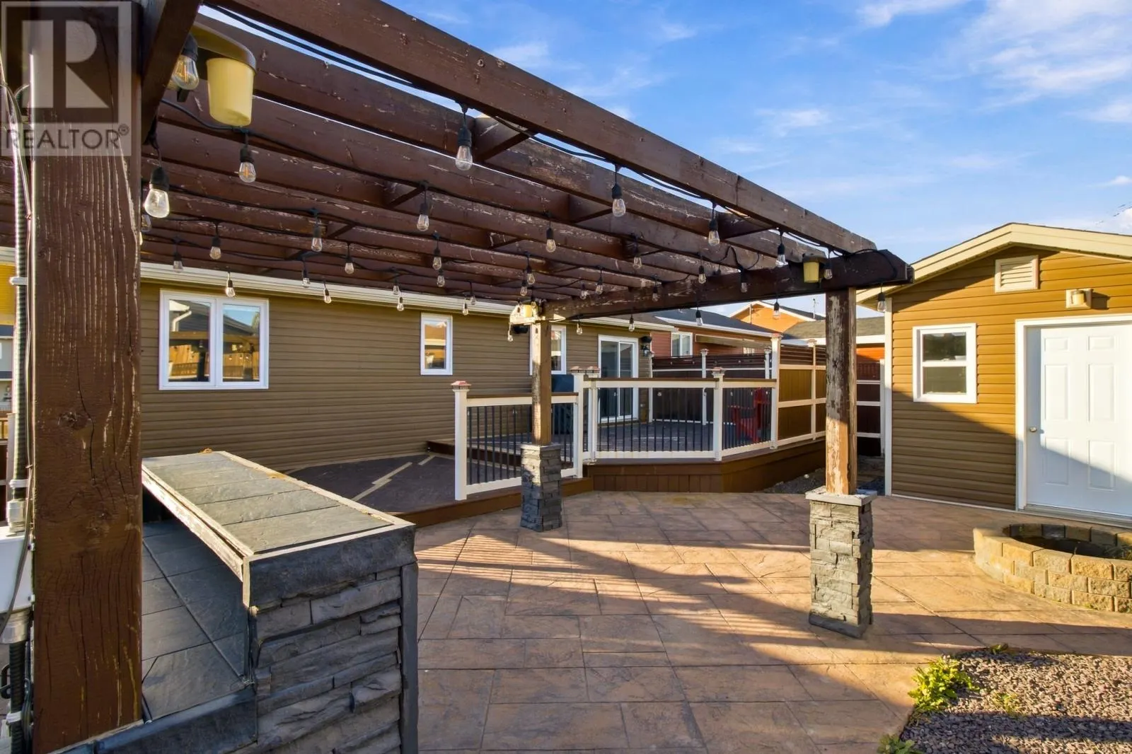 2 Finlaystone Drive