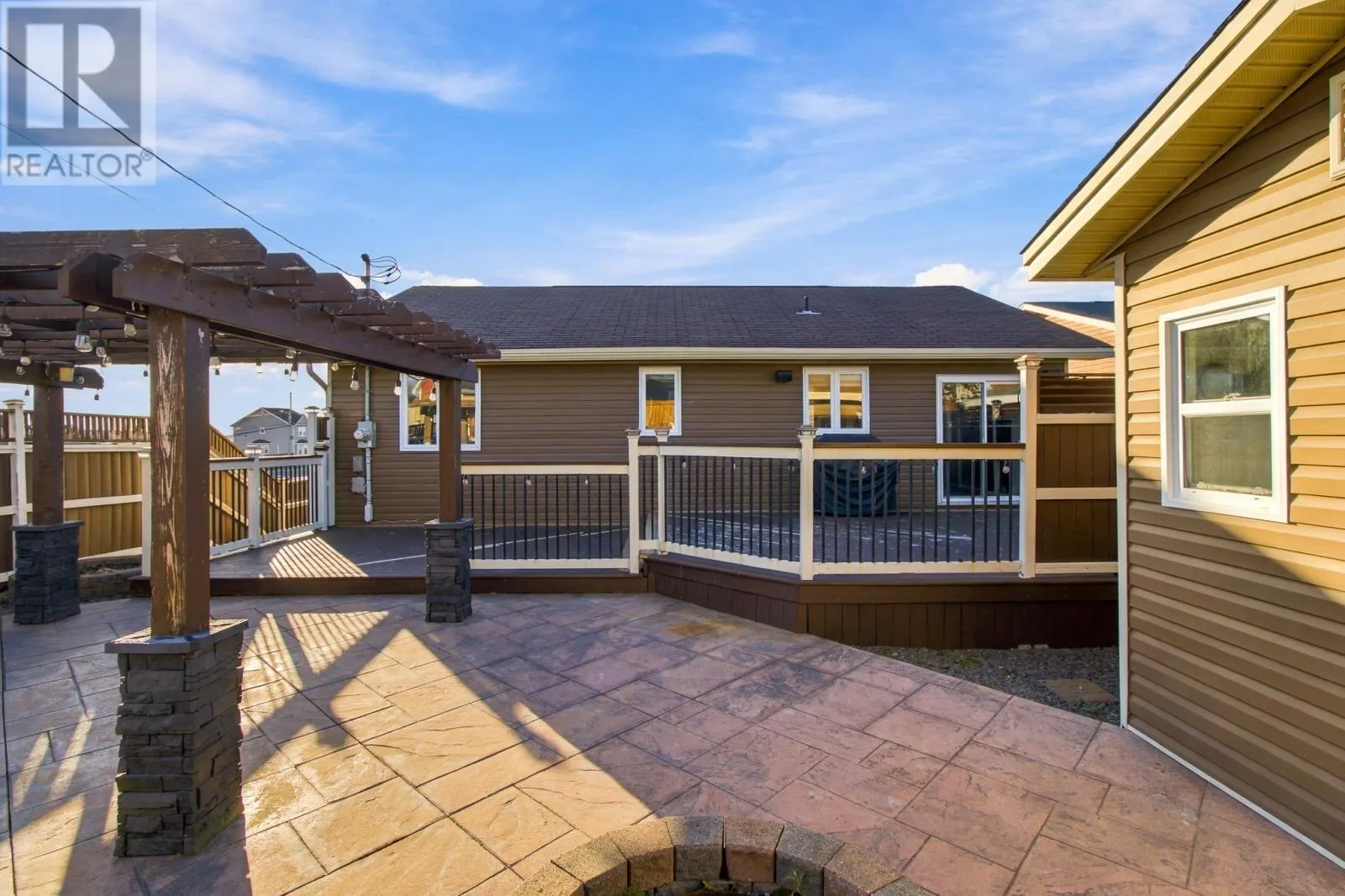 2 Finlaystone Drive