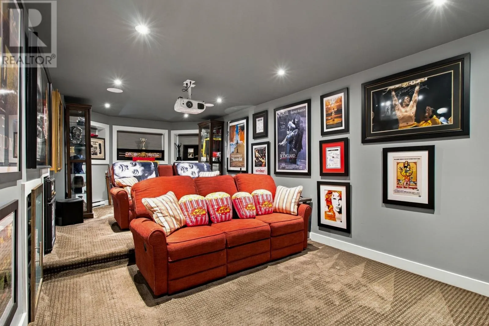 2 Finlaystone Drive