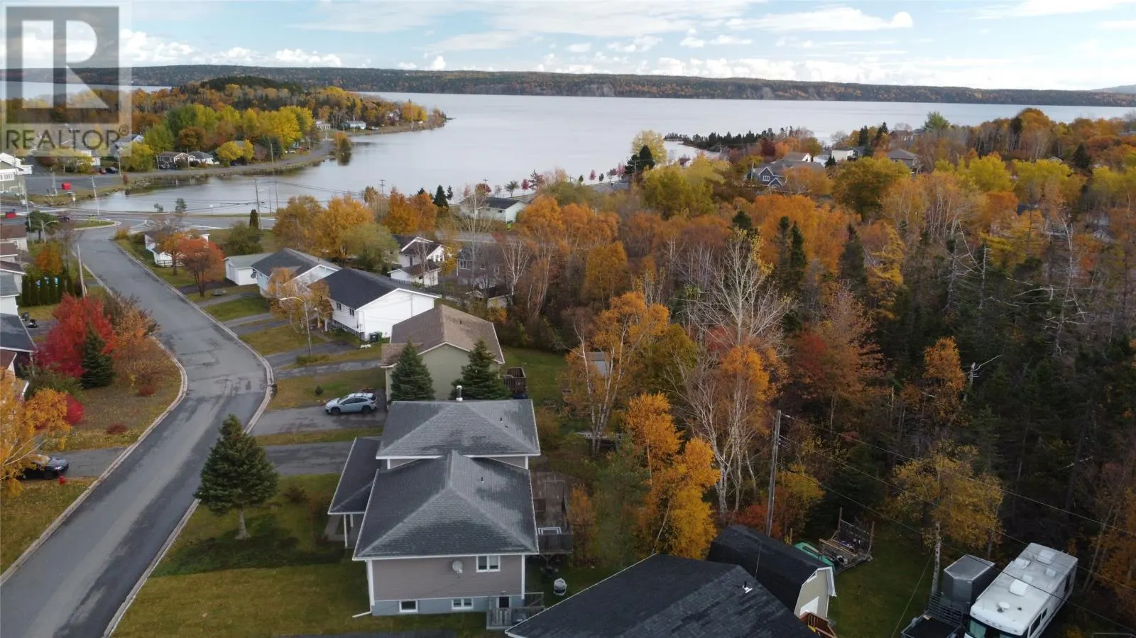 11 High Birchy Crescent