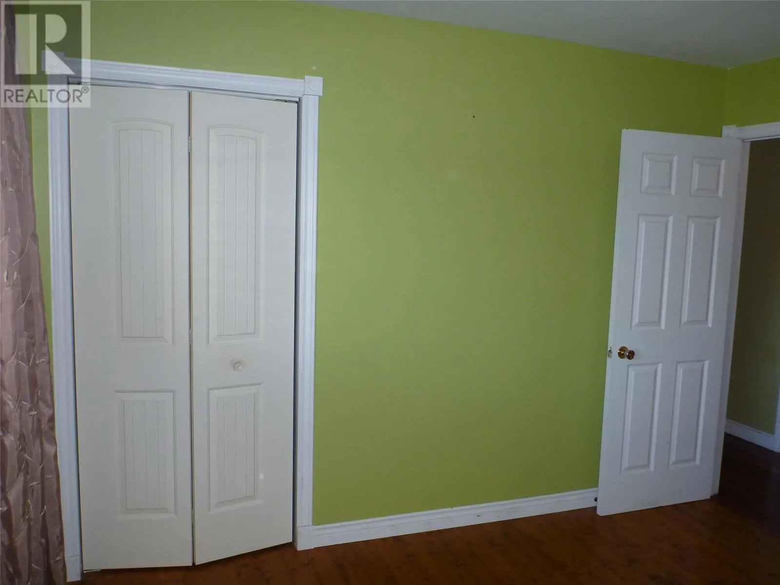 11 High Birchy Crescent