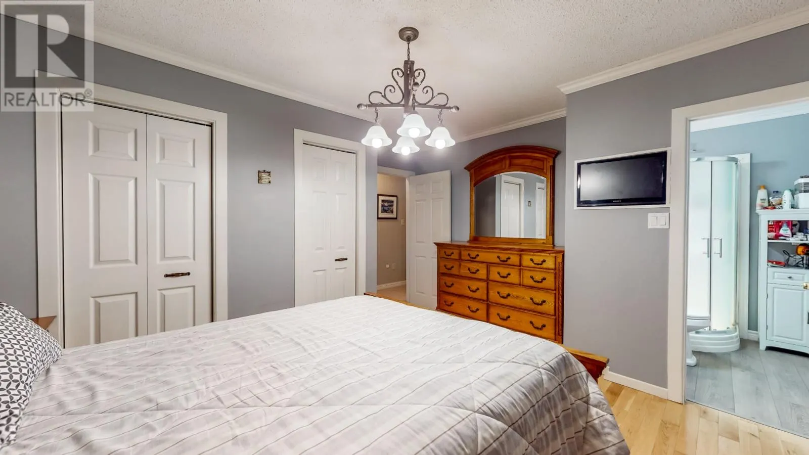 30 Mansfield Crest