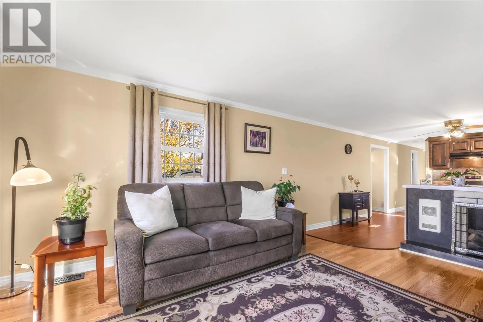 48 Maple Drive