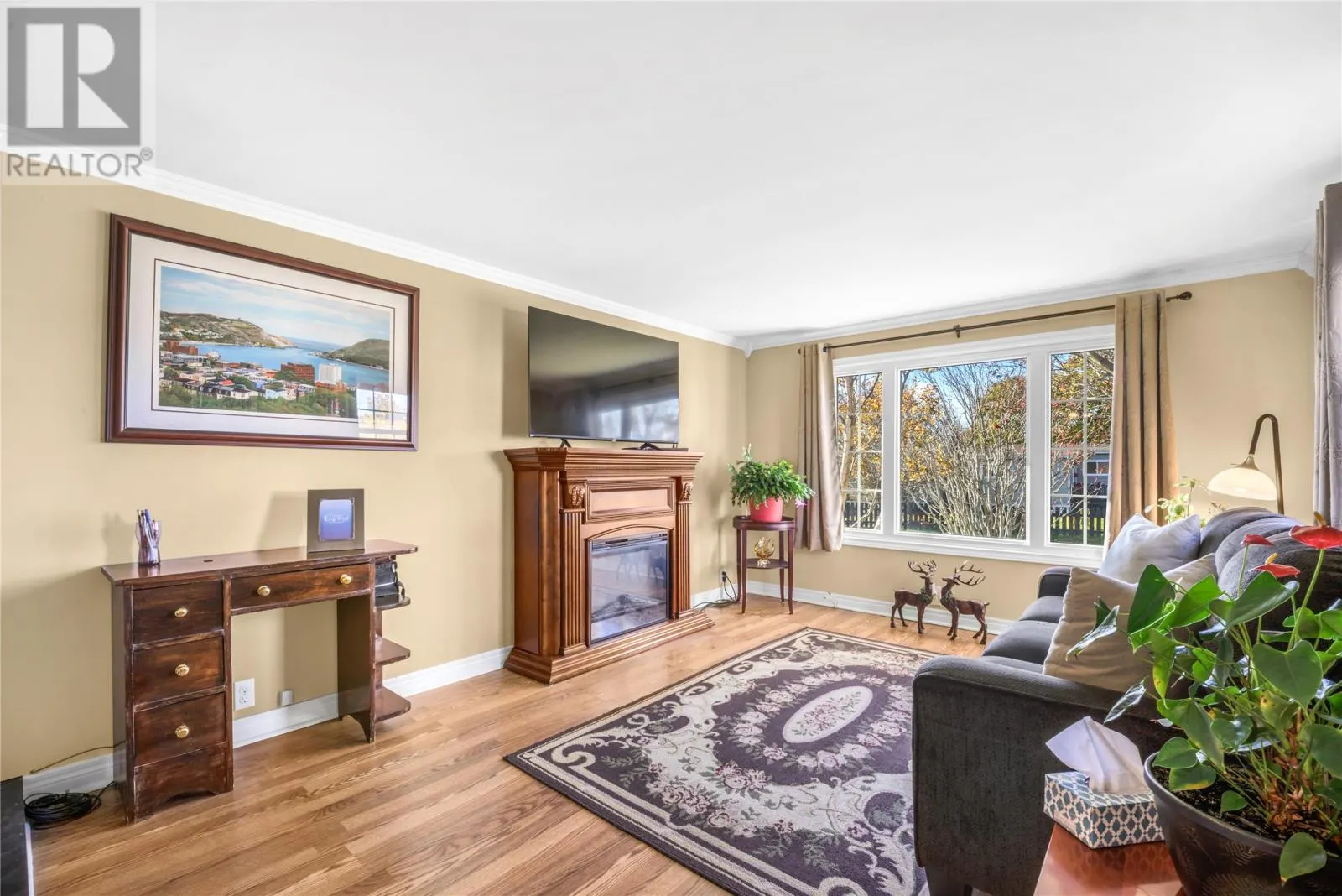 48 Maple Drive