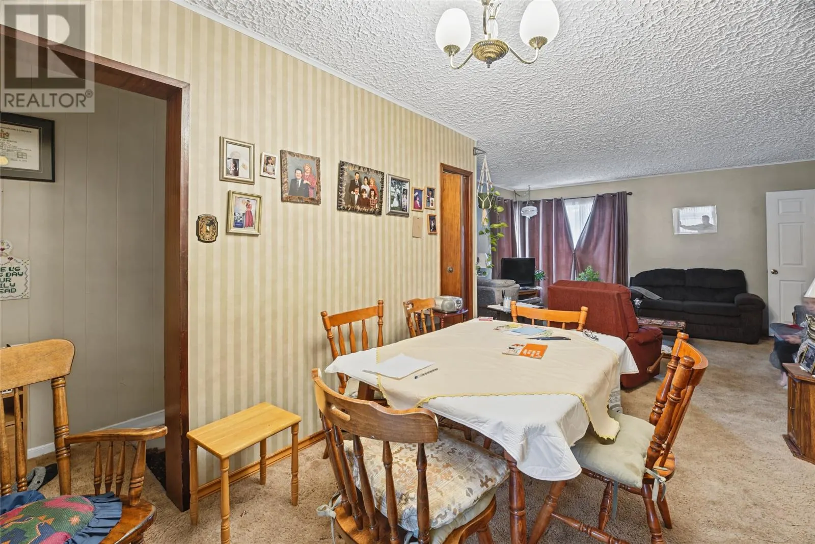 8 Tunis Court
