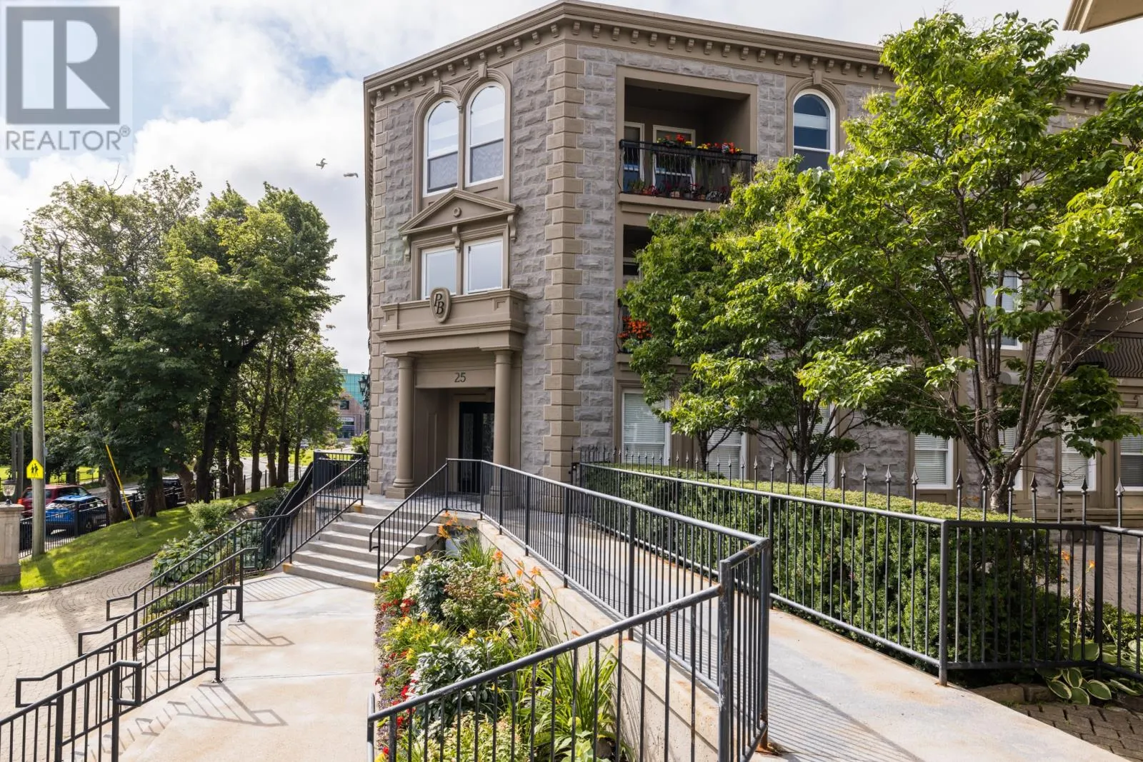 25 Bonaventure Avenue Unit#306 #306
