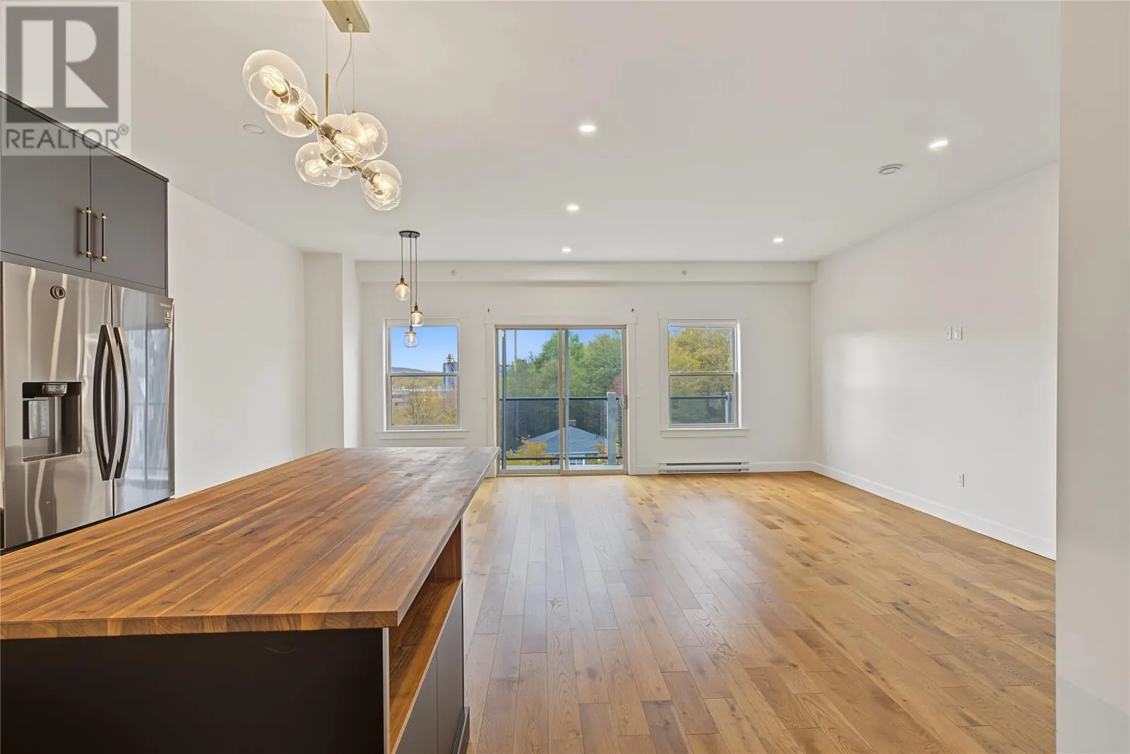 181 HAMILTON Avenue Unit#404 #404