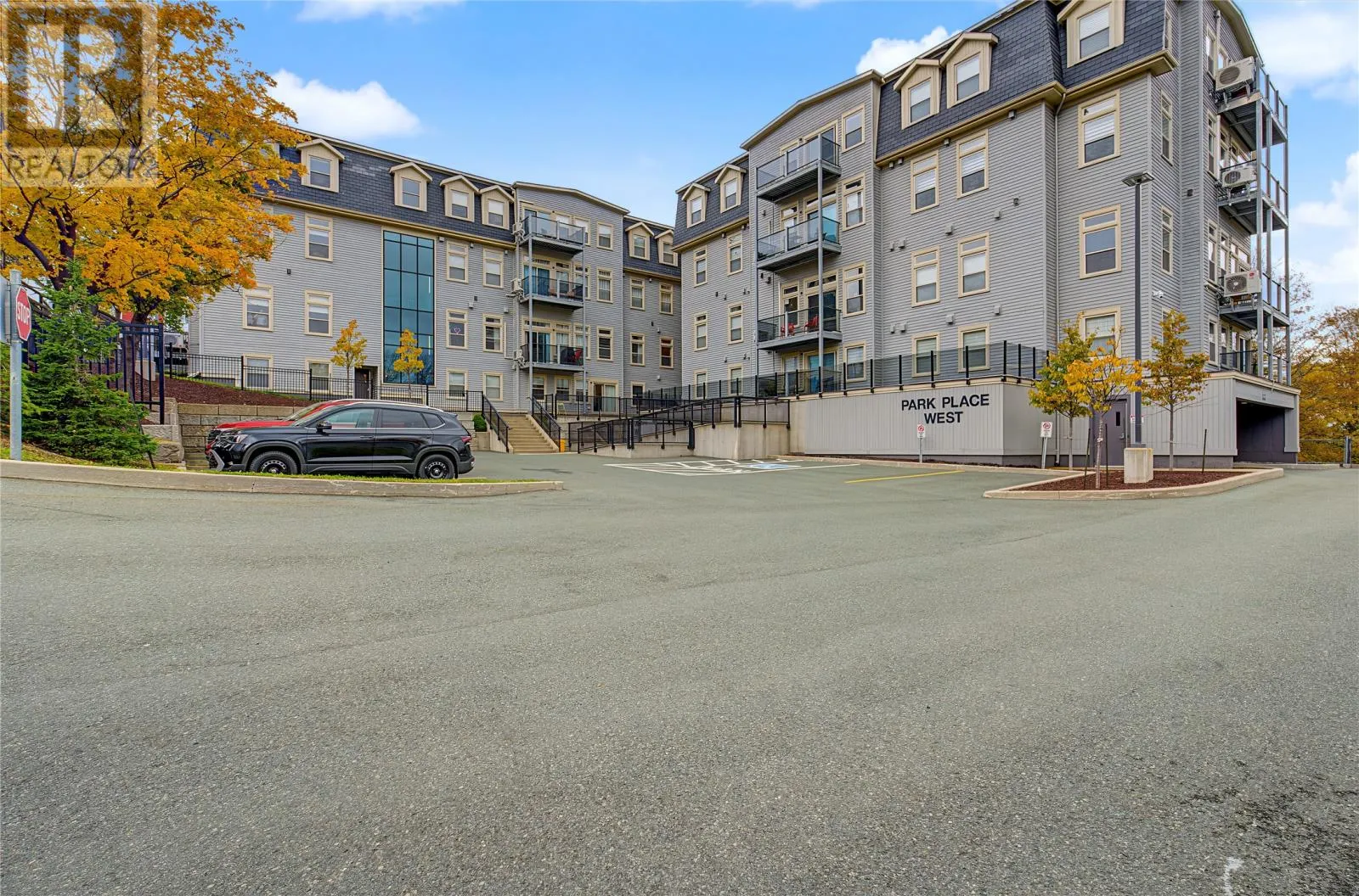 181 HAMILTON Avenue Unit#404 #404