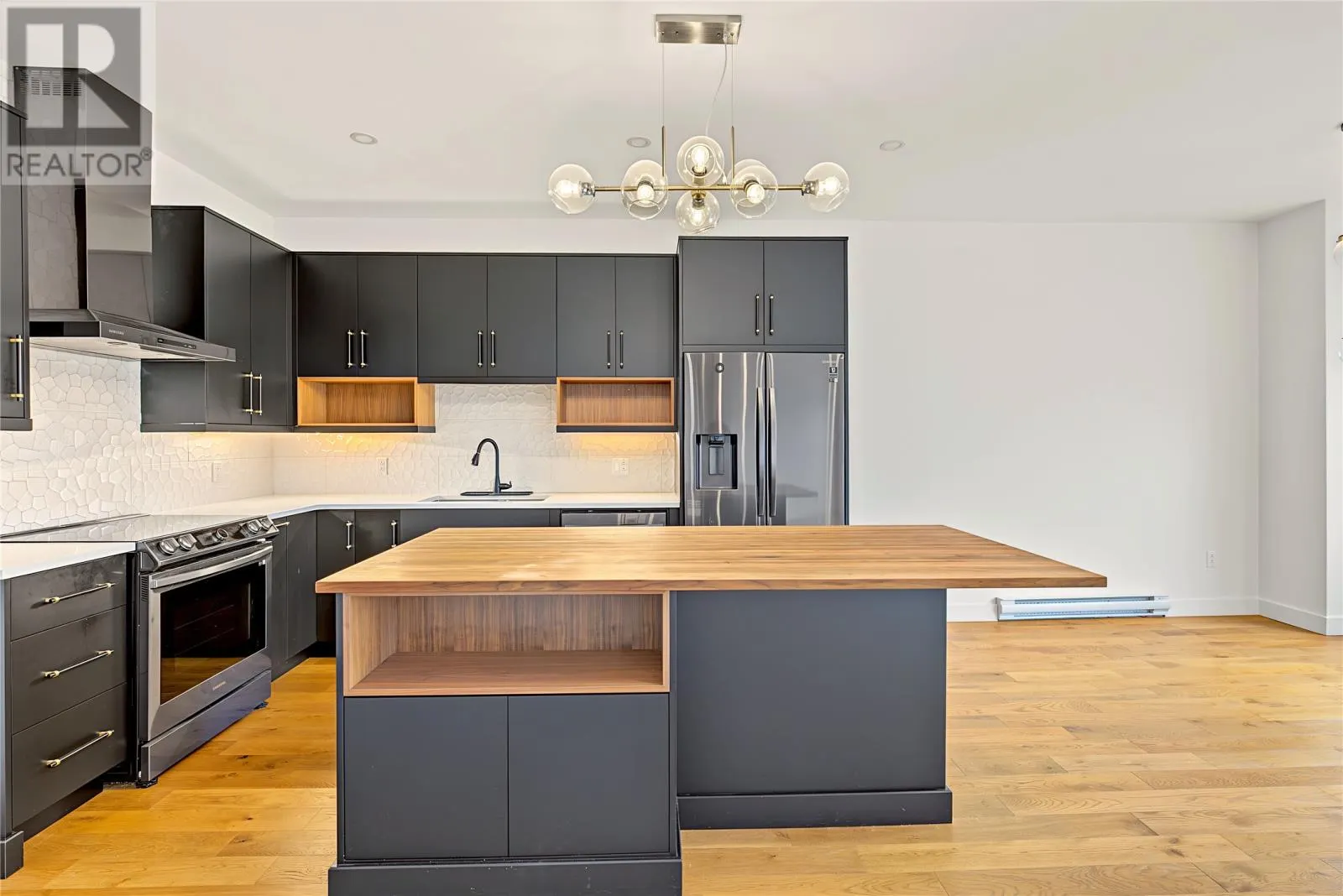 181 HAMILTON Avenue Unit#404 #404
