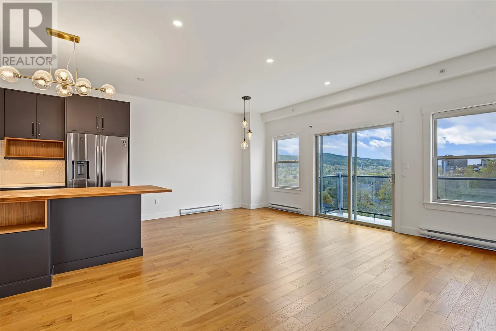 181 HAMILTON Avenue Unit#404 #404