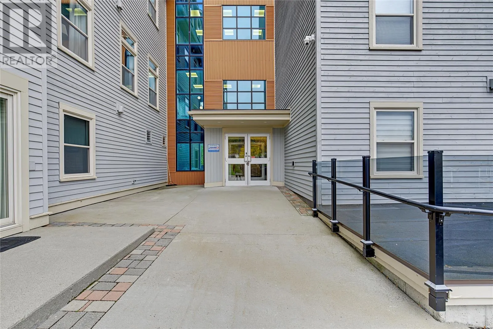 181 HAMILTON Avenue Unit#404 #404